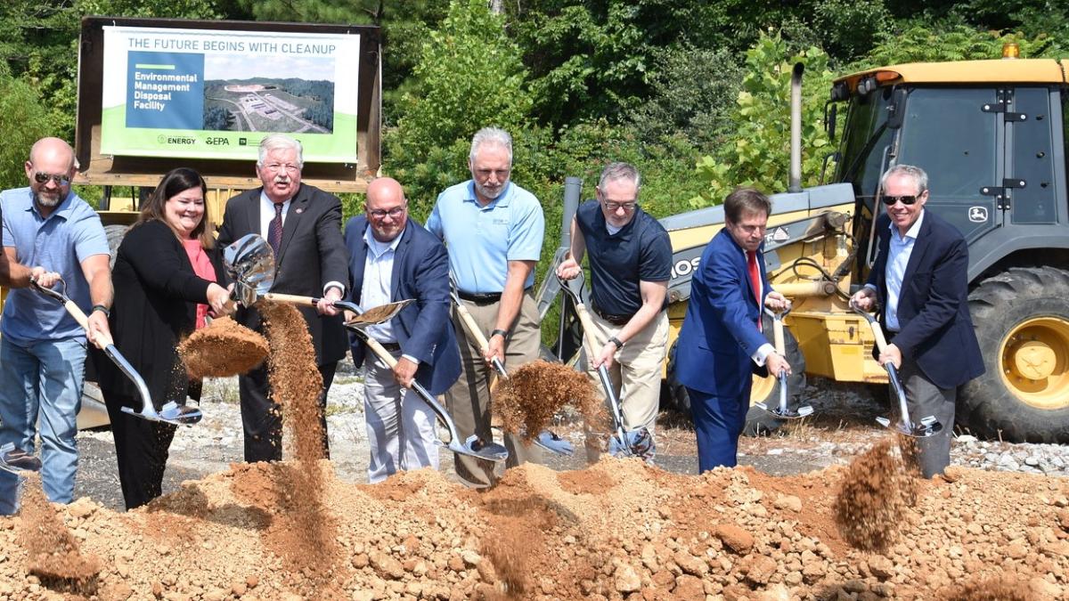 Energy and Water Appropriations Subcommittee Chairman Chuck Fleischmann Breaks Ground on New Disposal Cell at Oak Ridge